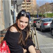 Profesora de la ESO apta para dar clase hasta tercero de la ESO.